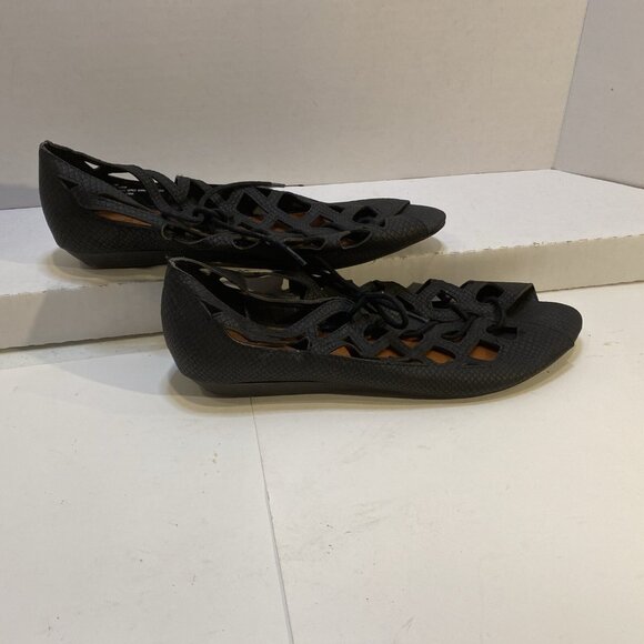 Mia Leather Cut Out Flat Black Women's Size 12M ~ New - Picture 2 of 5